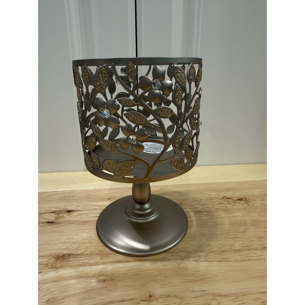 Dogwood Flower Leaves Pedestal 3-Wick Candle Holder Sleeve Bath & Body Works